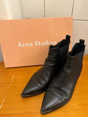 Acne Studios - Jensen Grain Black Leather Pointed Boots size 38